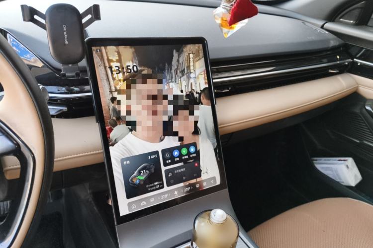 Used  L6 2023 125km PLUS
