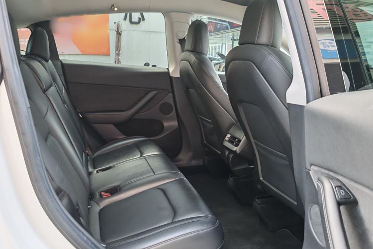 Used Tesla Model Y 2022 Rear-Wheel-Drive Version
