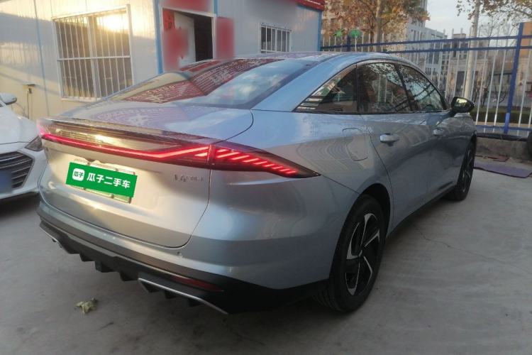 Used  L6 2025 EM-i 140km Starship Edition
