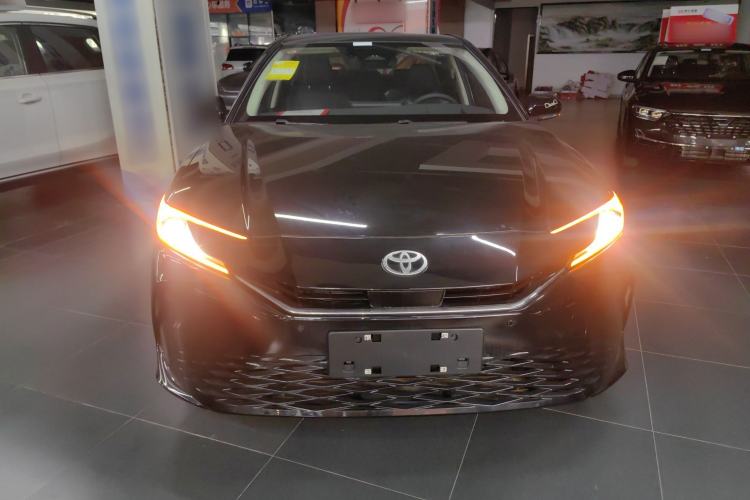 Used Toyota Camry 2024 Dual-Engine 2.5HG Prestige Edition
