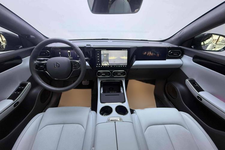 Used Leapmotor C01 2022 Four-Wheel Drive Dual-Motor High-Performance Version
