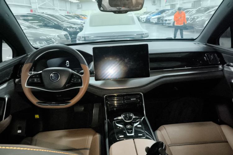 Used BYD Tang New Energy 2021 EV Long-Range Luxury Model