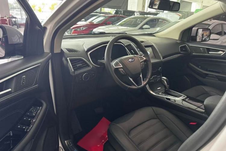 Used Ford Edge 2018 EcoBoost 245 Two-Wheel-Drive Titanium 7-Seater China V Standard
