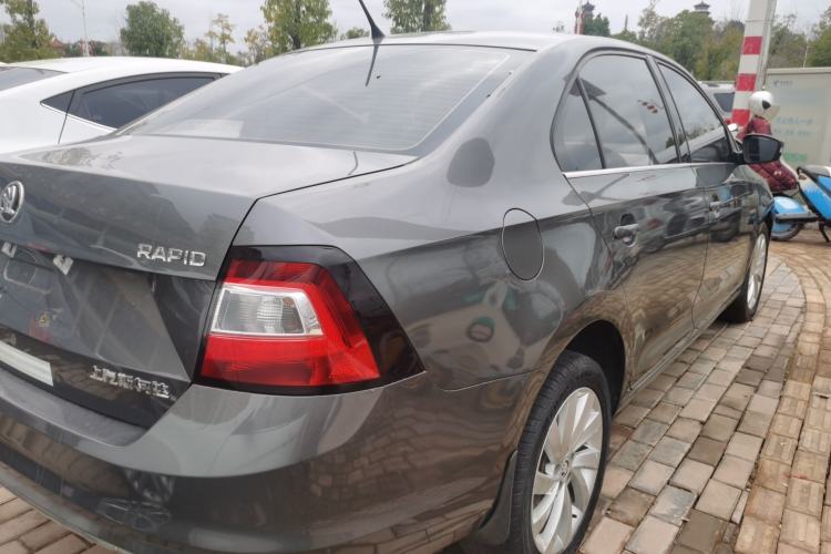 Used Skoda Rapid 2018 1.6L Automatic Comfort Edition