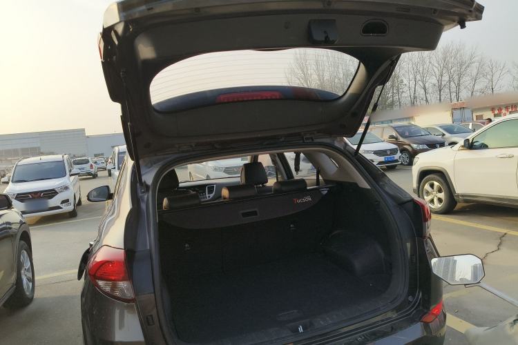 Used Hyundai Tucson 2018 1.6T Dual-Clutch Two-Wheel Drive 15th Anniversary Special Edition