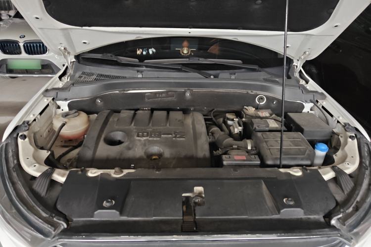 Used Bestune X40 2019 1.6L Automatic Luxury Version China V Emission Standard