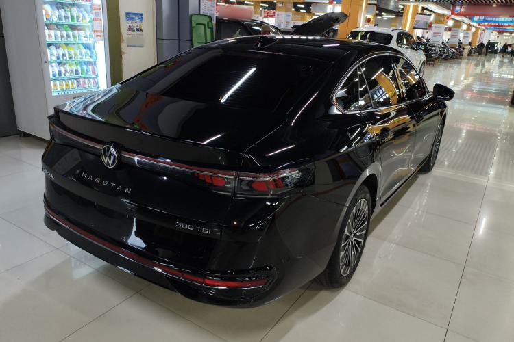 Used Volkswagen Magotan 2024 380TSI DSG Prestige Edition DaMai Package