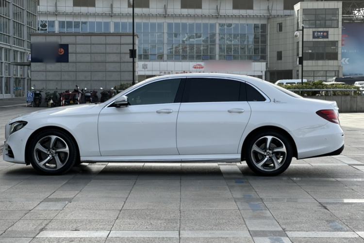 Used Mercedes-Benz E-Class 2019 E 300 L Sporty and Stylish Model
