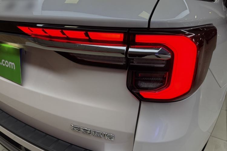 Used Ford Explorer 2024 2.3T EcoBoost All-Wheel Drive Stylish Plus Version 7 Seats