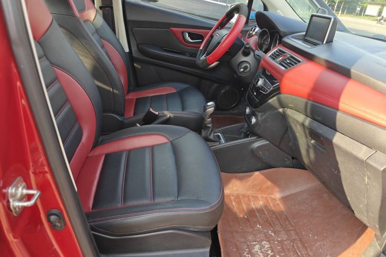 Used Haval H1 2015 1.5L AMT Urban Model
