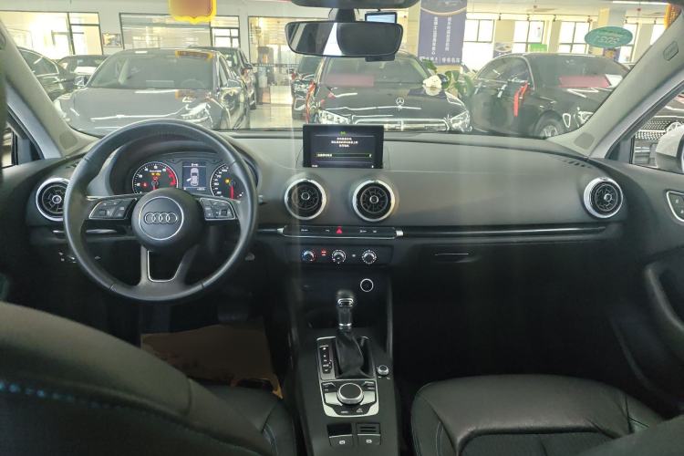 Used Audi A3 2018 30th Anniversary Edition Sportback 35 TFSI Fashion Model
