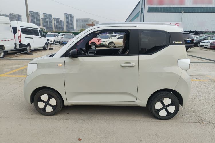 Used Wuling Hongguang MINIEV 2024 3rd Generation 215km Advanced Version
