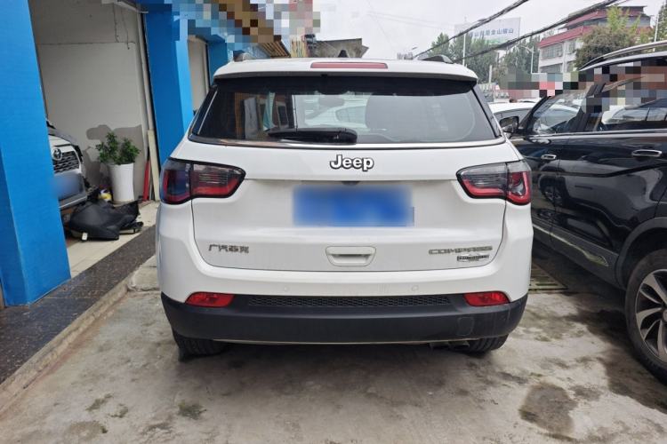 Used  Compass 2017 200T Automatic Family Edition
