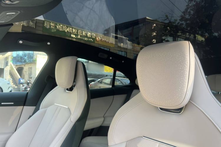 Used  YU7 2025 Ultra-Long Range Rear-Wheel Drive Version
