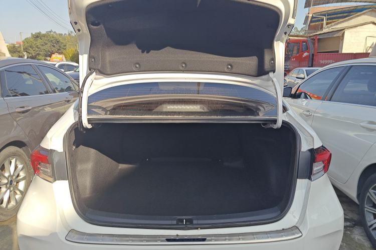 Used Toyota Corolla 2021 Dual-Motor 1.8L E-CVT Elite Edition