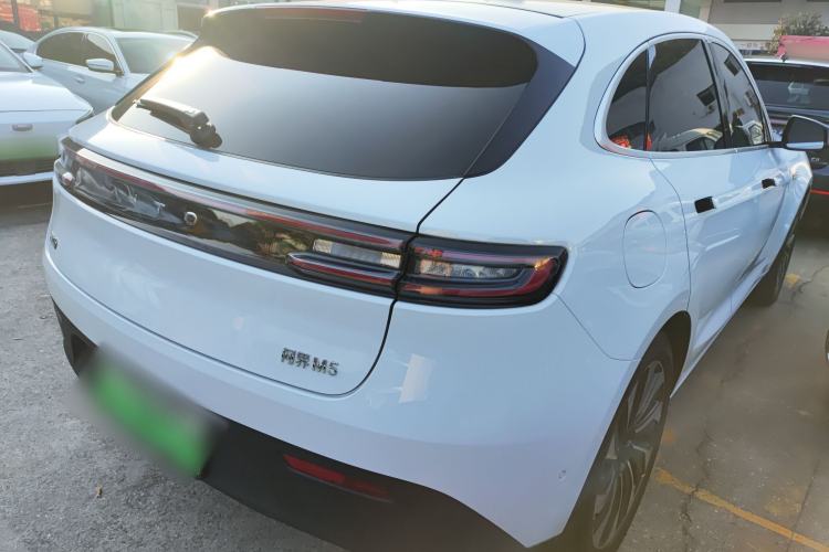 Used Hima AITO M5 2022 Extended-Range Four-Wheel Drive Performance Version
