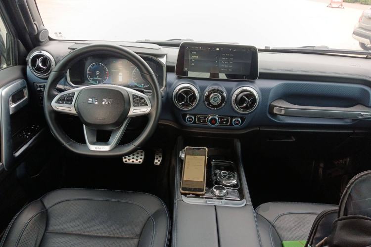 Used Beijing Auto BJ40 2020 2.0T Automatic Four-Wheel Drive Urban Hunter Edition Chivalrous Type
