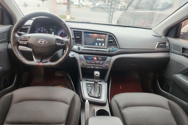 Used Hyundai Elantra 2018 1.4T Dual-Clutch Xuan Dong · Dynamic Edition
