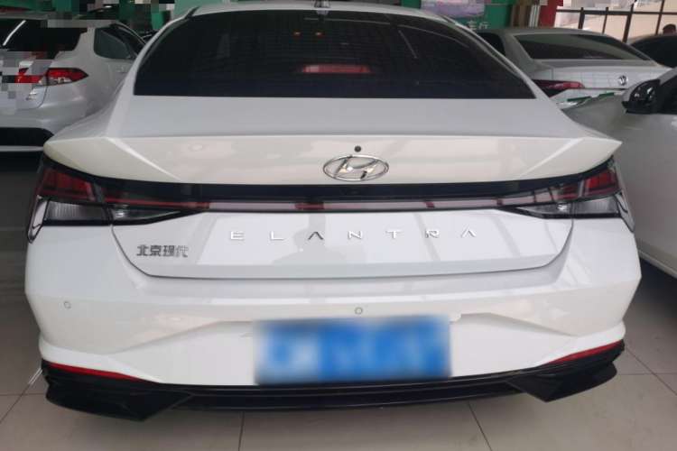 Used Hyundai Elantra 2022 1.5L CVT LUX Prestige Edition
