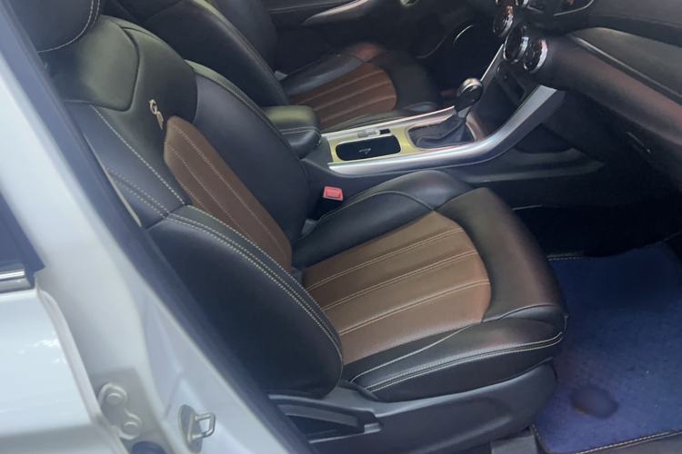 Used BYD Song 2016 GaiShi Edition 1.5TID Automatic Elite Model
