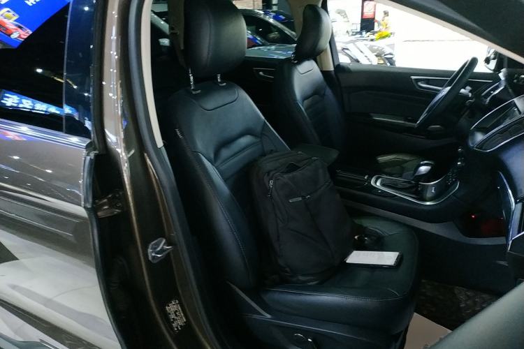 Used Ford Edge 2018 EcoBoost 245 Two-Wheel-Drive Titanium 7-Seater China V Standard
