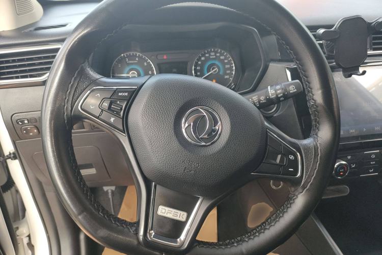 Used Dongfeng Fengon 580 2021 Revised ☆ Star Edition 1.8L Manual Elite Version
