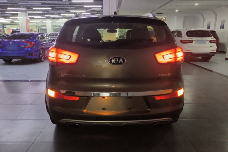 Used Kia Sportage R 2015 2.0L Automatic Two-Wheel Drive DLX Model
