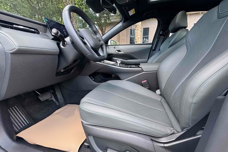 Used BYD Qin PLUS 2025 DM-i Smart Drive 55KM Beyond Model
