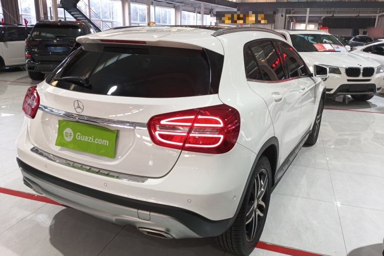 Used Mercedes-Benz GLA 2015 GLA 200 Fashion Model
