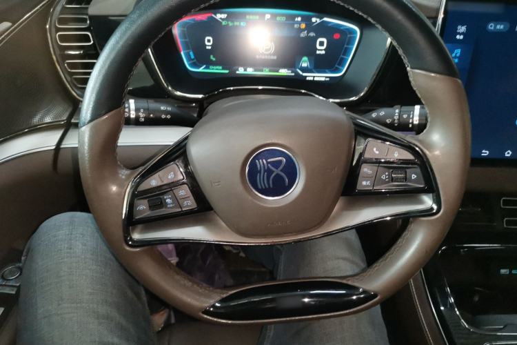 Used BYD Han 2023 EV Champion Edition 605KM Front-Drive Premium Model
