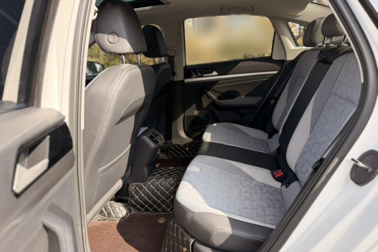 Used Volkswagen Lavida 2023 300TSI DSG Full-Comfort Edition
