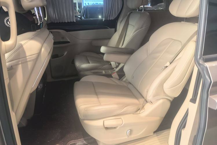 Used Buick GL8 2023 ES Lu Zun Deluxe Model
