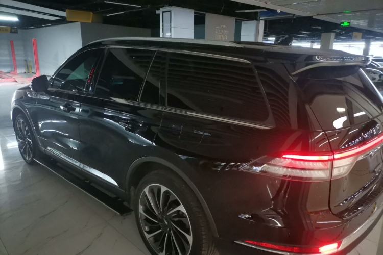 Used Lincoln Aviator 2021 3.0T V6 All-Wheel-Drive Executive Edition
