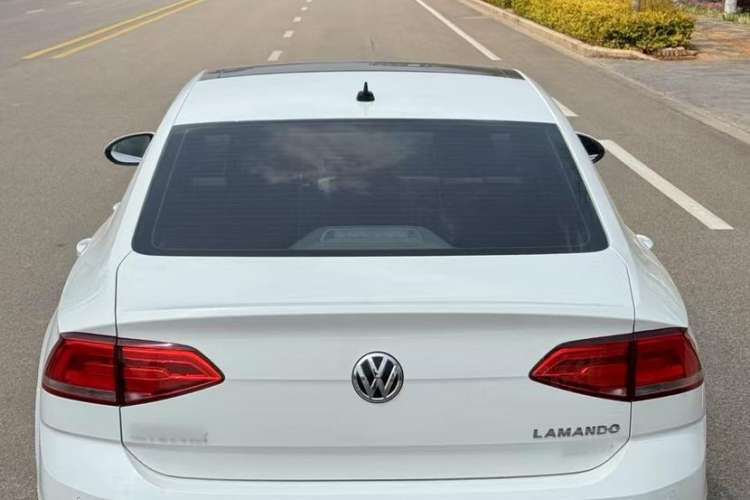 Used Volkswagen Lamando 2018 280TSI DSG Comfort Edition
