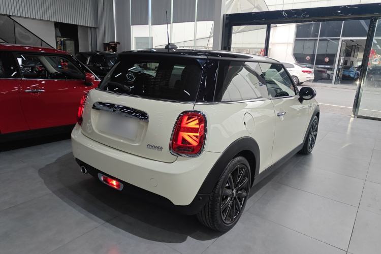 Used MINI MINI 2018 1.5T COOPER Artist