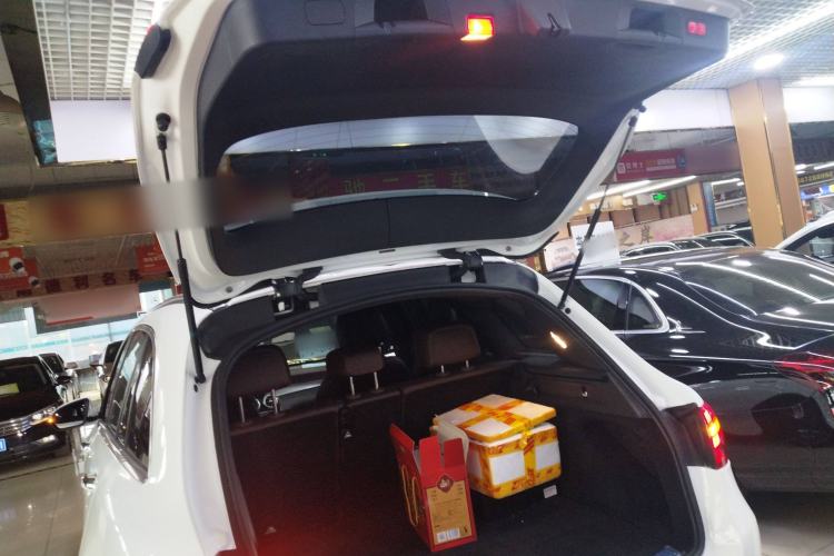 Used Mercedes-Benz GLC 2019 GLC 260 L 4MATIC Dynamic Model
