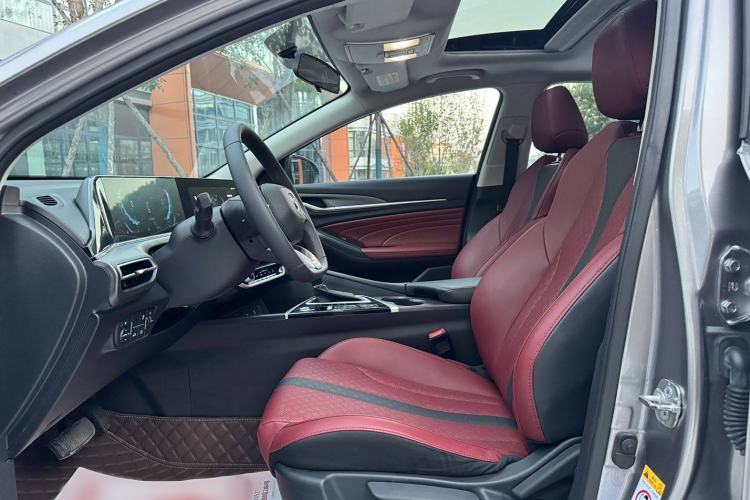 Used Changan Eado 2021 PLUS Blue Whale NE 1.4T GDI DCT Prestige Model
