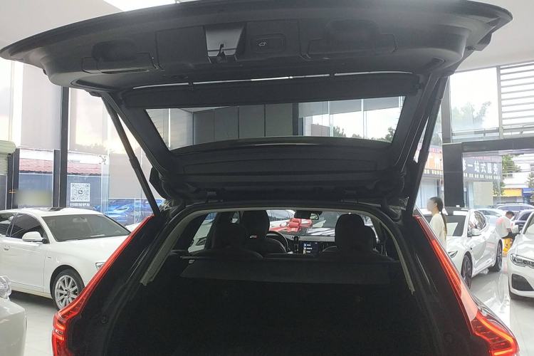 Used Volvo XC60 2020 T5 4x4 Zhiyi Luxury Edition
