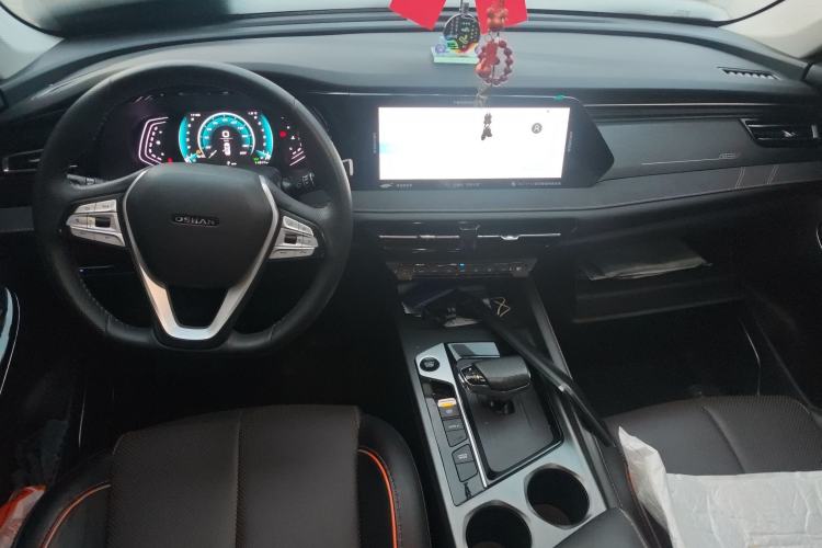 Used Oshan X7 PLUS 2022 1.5T Blue Whale Edition Automatic Smart Luxury 7-Seater
