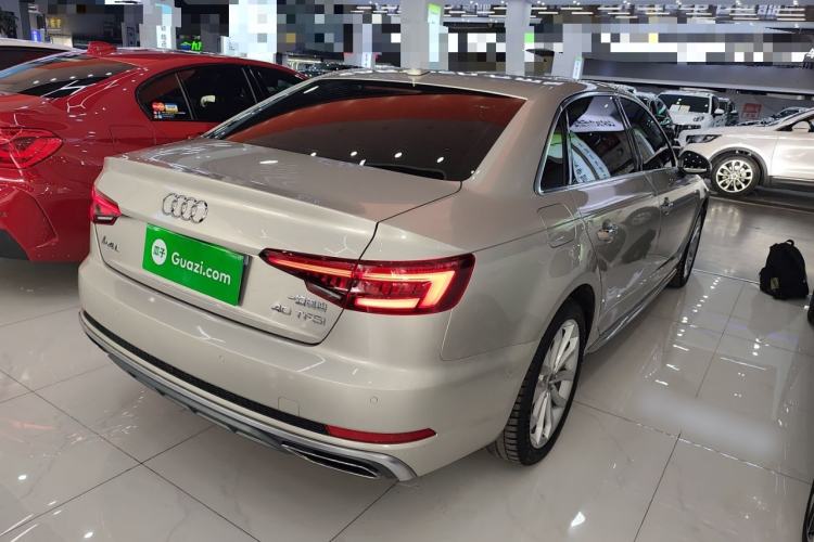 Used Audi A4L 2019 40 TFSI Fashion Edition China VI Emission Standard
