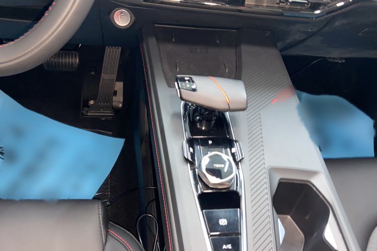 Used Oshan Z6 2022 Blue Whale 1.5T DCT Smart Edition
