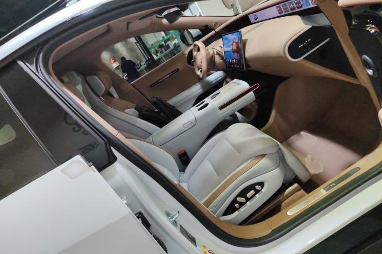 Used  07 2024 Pro+ All-Electric Version
