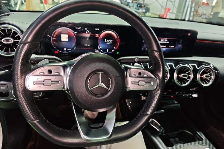 Used Mercedes-Benz A-Class 2020 Restyled A 200 L Sport Sedan Fashion Version
