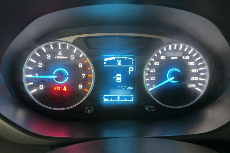 Used FAW Yingzhi G5 2016 1.5L CVT Luxury Navigation Edition
