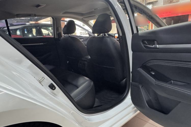 Used Nissan Teana 2024 2.0L XE Genuine Edition
