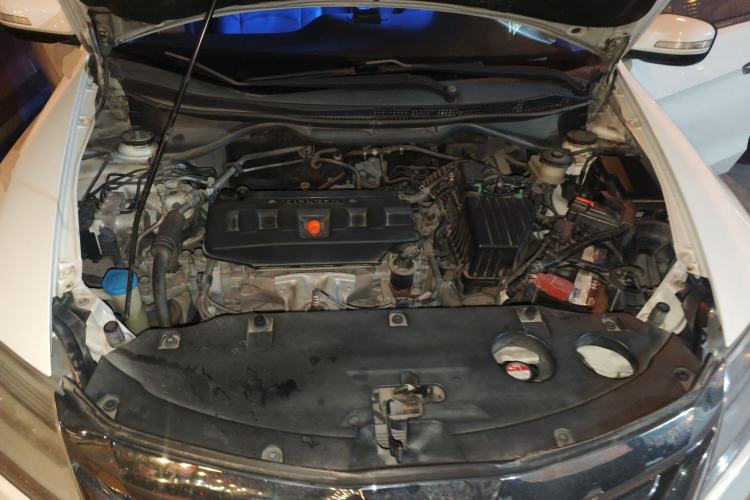 Used Honda Crider 2013 1.8L automatic luxury edition
