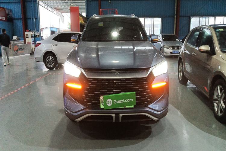 Used BYD Song Pro New Energy 2023 Champion Edition DM-i 71KM Navigation Model
