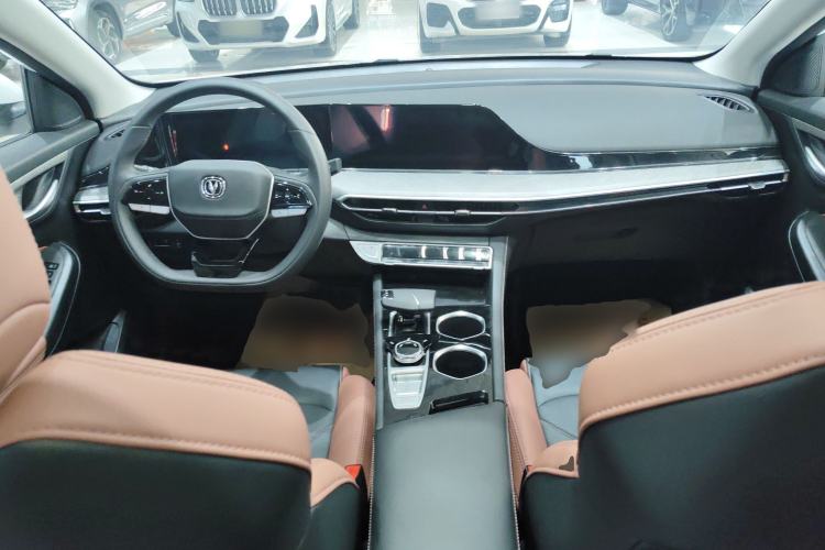 Used Changan Eado 2023 Changan Edition PLUS Blue Whale NE 1.4T GDI DCT Prestige Version
