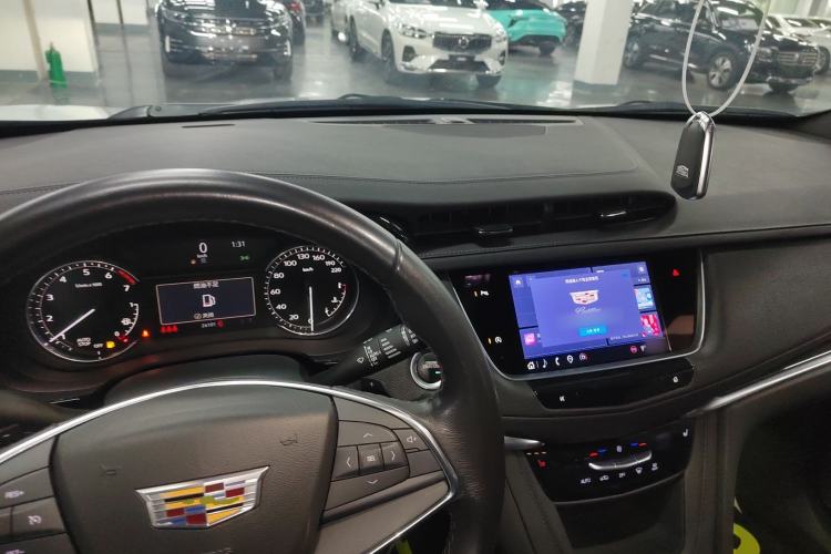 Used Cadillac XT5 2022 2.0T Two-Wheel Drive Luxury Version
