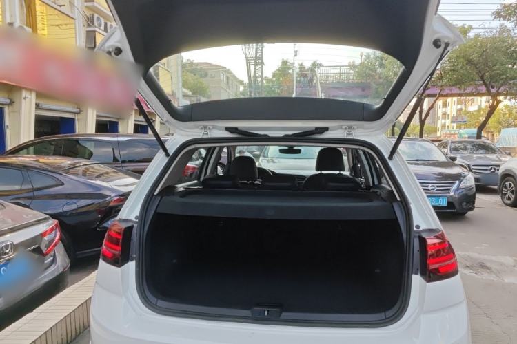 Used Volkswagen Golf 2018 230TSI Automatic Luxury Version